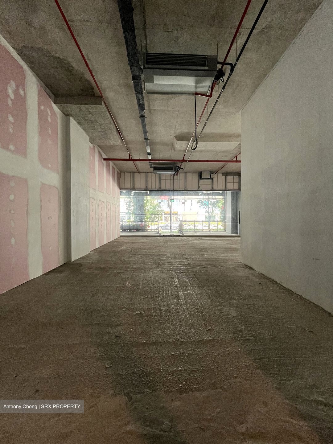 Middle Road (D7), Retail #444738451